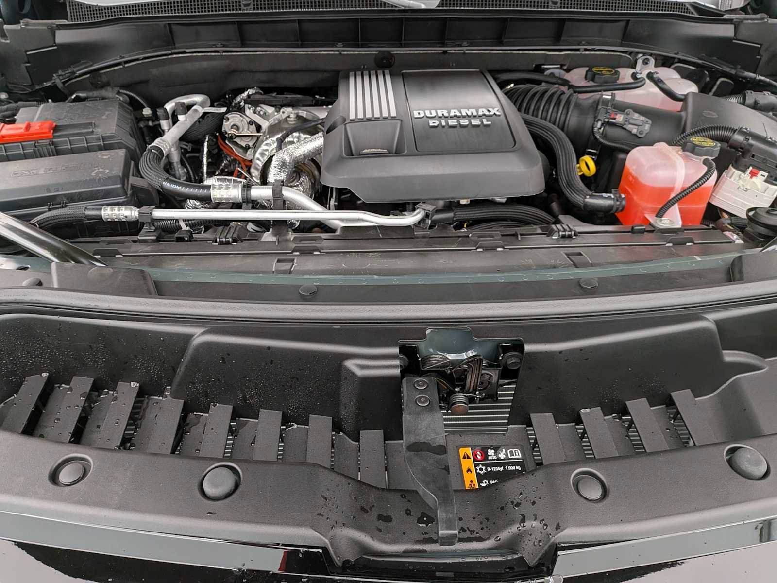 New 2026 Chevrolet Suburban RST image 15