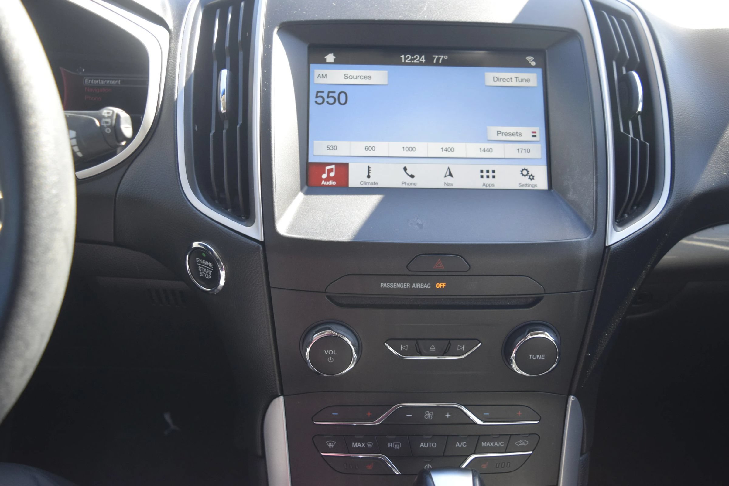 Used 2018 Ford Edge SEL w/ Equipment Group 201A AWD/4WD image 11