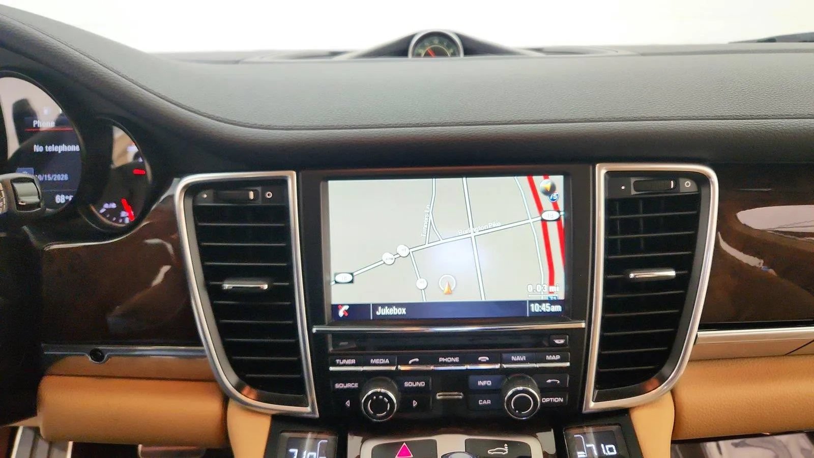 Used 2015 Porsche Panamera 4 AWD/4WD image 17