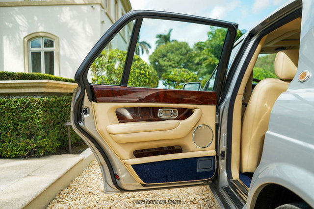 Used 2003 Bentley Arnage R image 65