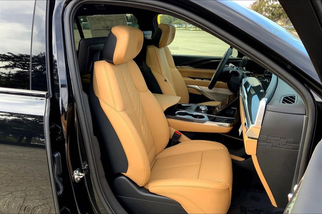 New 2025 Cadillac Escalade IQ Luxury 2 image 35
