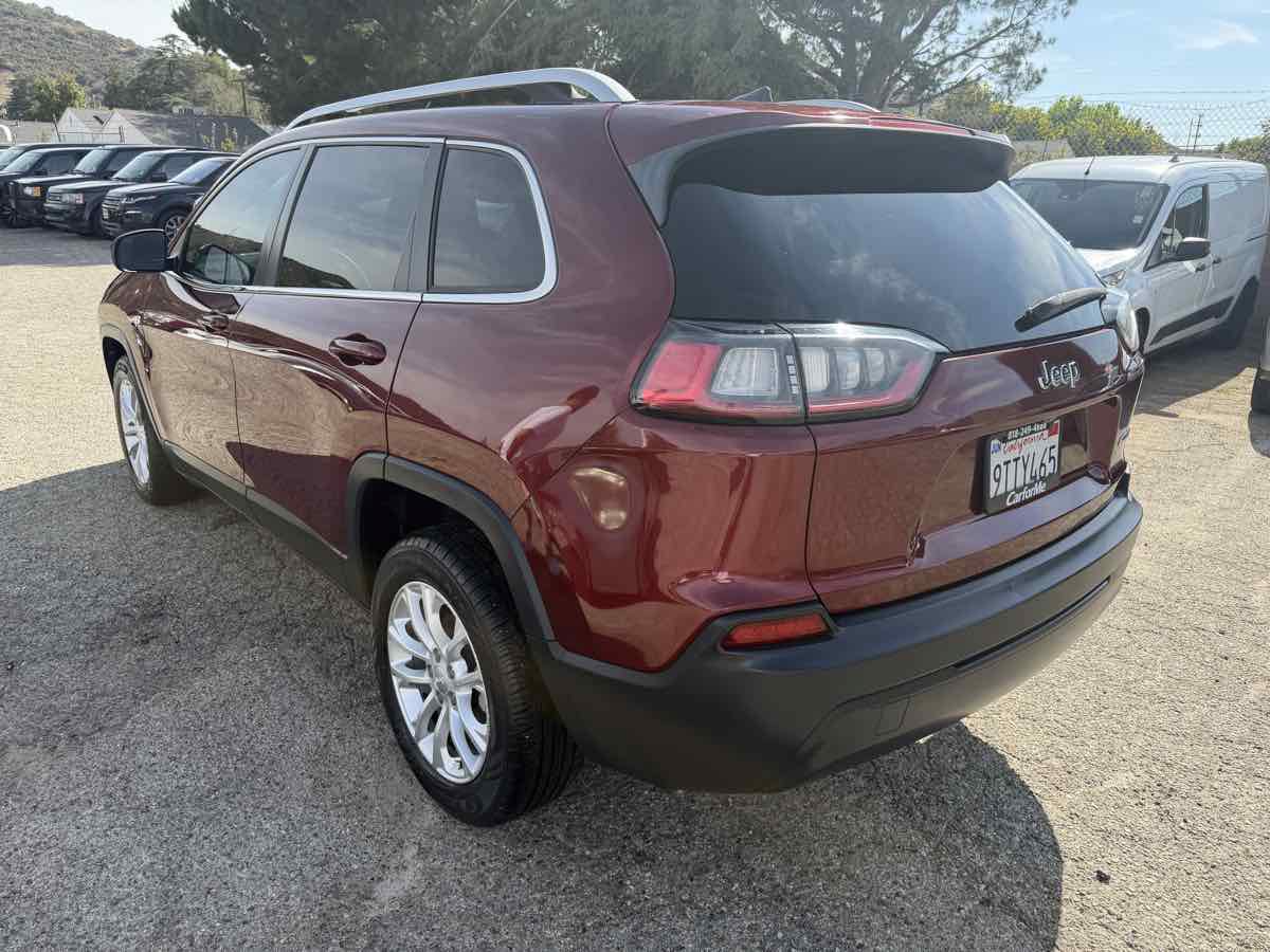 Used 2019 Jeep Cherokee Latitude w/ Popular Appearance Group FWD image 4
