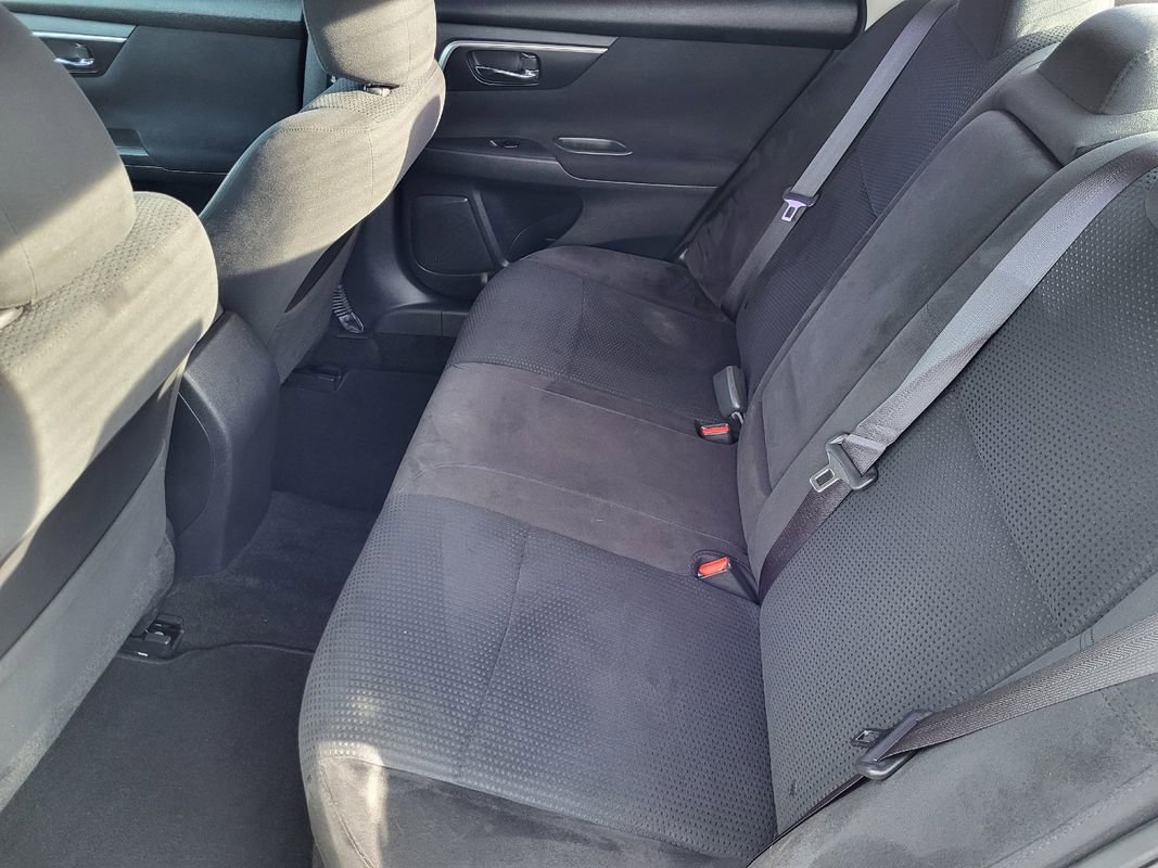 Used 2015 Nissan Altima 2.5 SV image 18