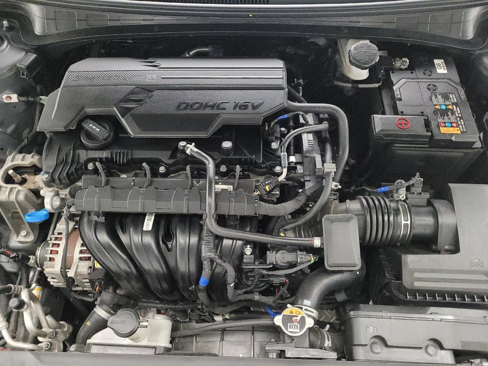 Used 2025 Hyundai Elantra Sport w/ Cargo Package FWD image 30