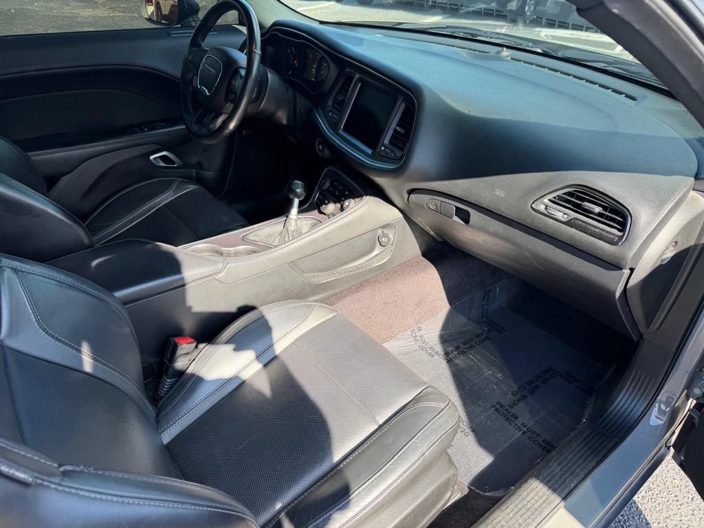 Used 2017 Dodge Challenger R/T Plus RWD image 22
