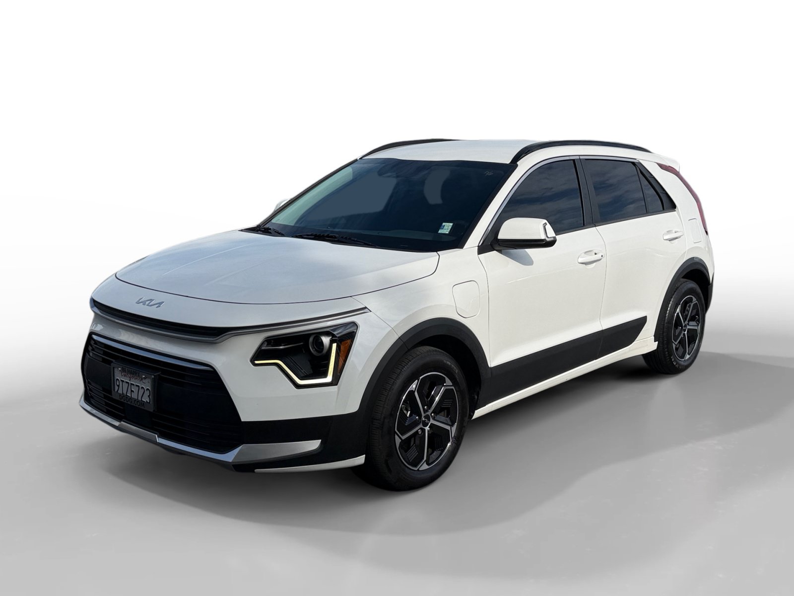 Used 2025 Kia Niro EX FWD image 1