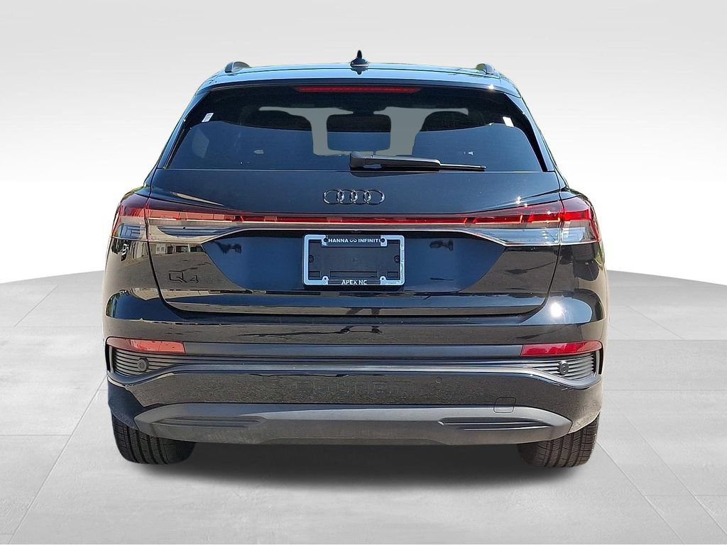 Used 2025 Audi Q4 e-tron Premium w/ Convenience Package RWD image 5