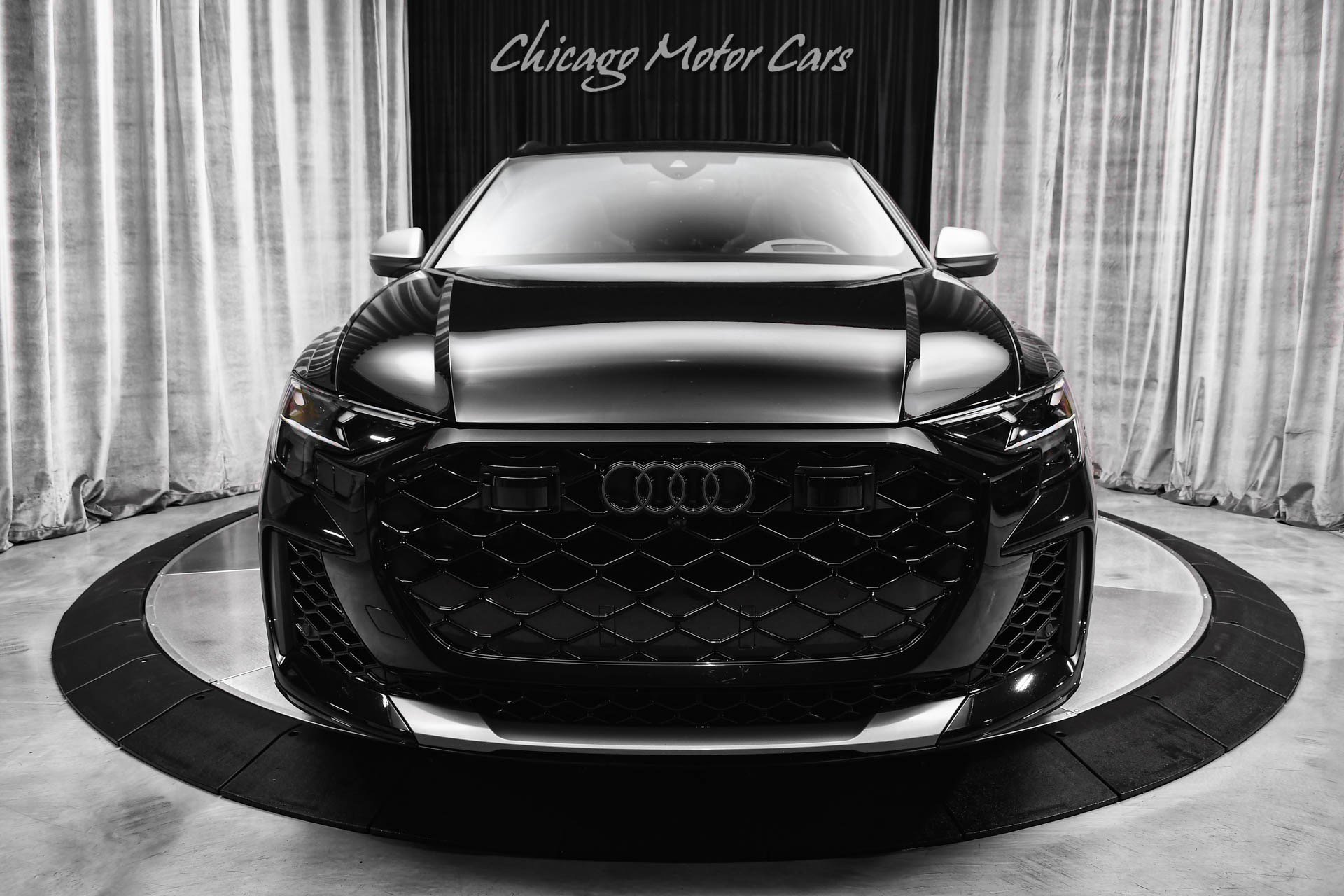 Used 2025 Audi RS Q8 performance AWD/4WD image 7