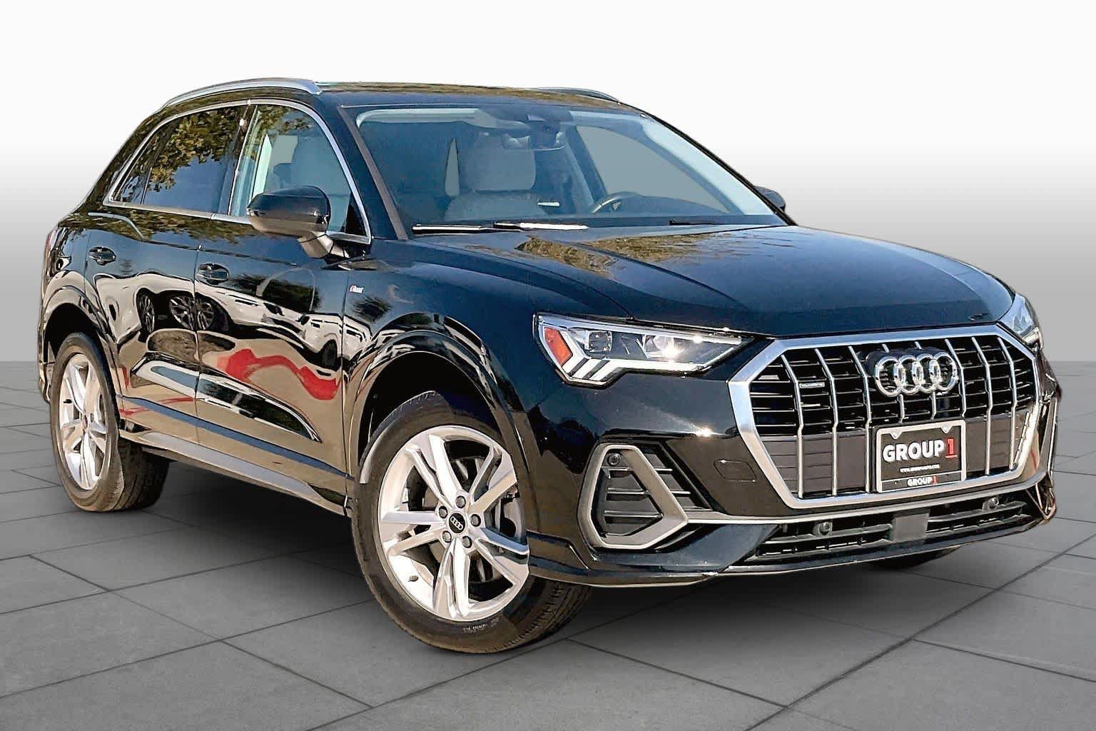 Used 2023 Audi Q3 2.0T Premium w/ Convenience Package AWD/4WD image 3