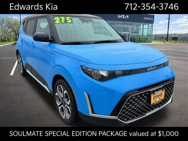 Used 2025 Kia Soul EX FWD image 1
