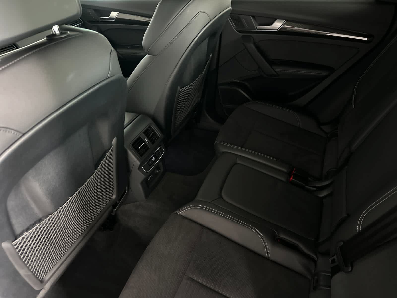 Used 2025 Audi SQ5 Premium Plus w/ Premium Plus Package AWD/4WD image 4