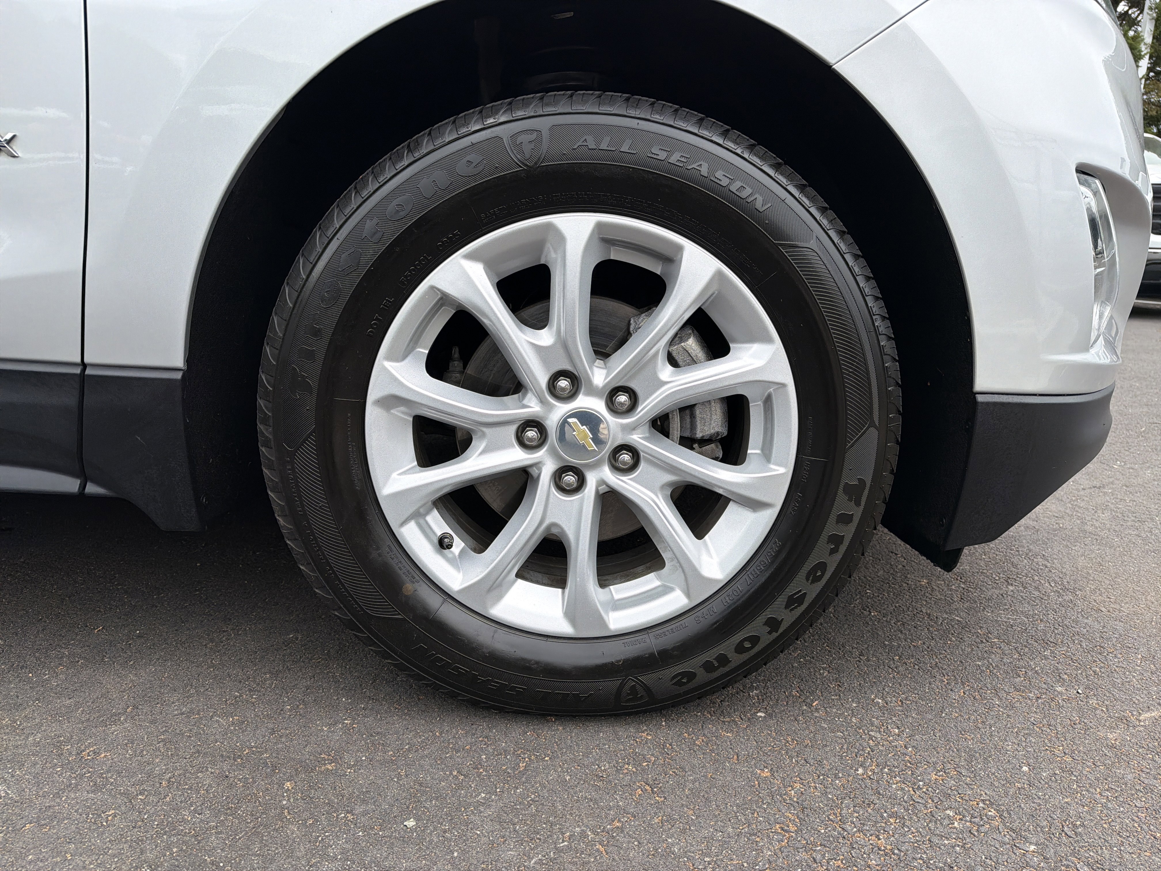 Used 2019 Chevrolet Equinox LS w/ LS Convenience Package FWD image 13