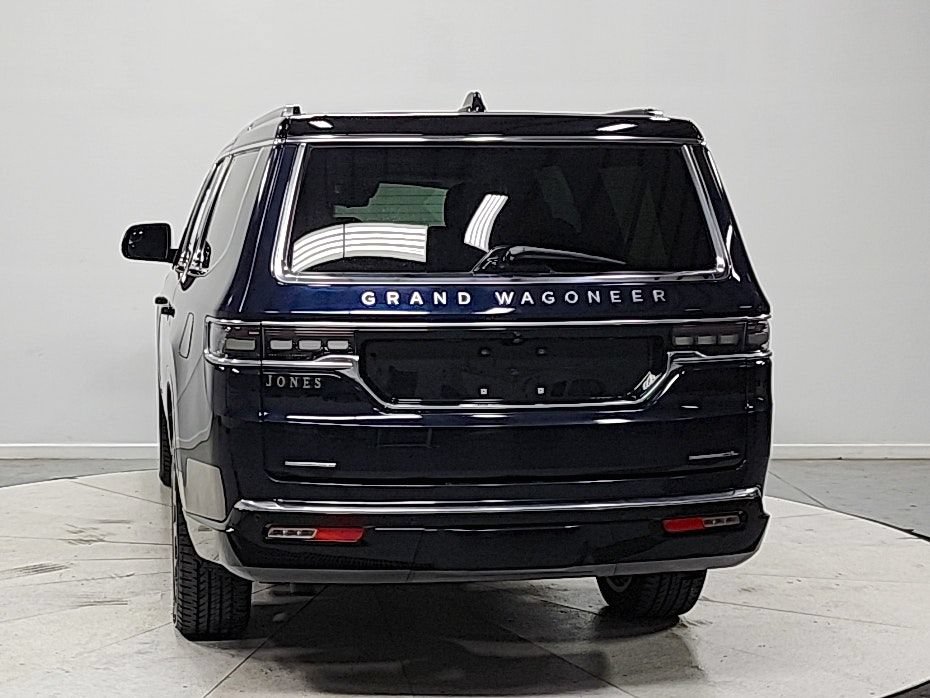 Used 2023 Jeep Grand Wagoneer L Series II AWD/4WD image 6