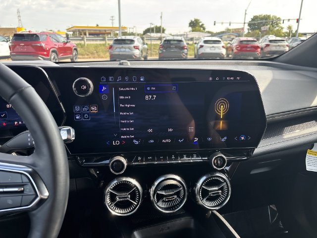 Certified 2025 Chevrolet Blazer EV LT AWD/4WD image 27