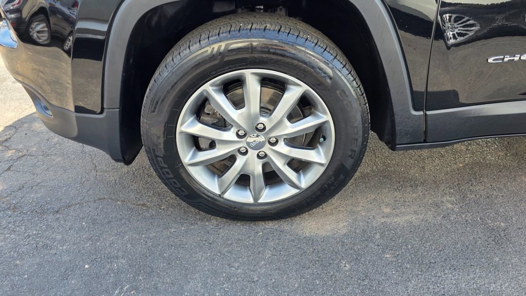 Used 2018 Jeep Cherokee Limited image 54