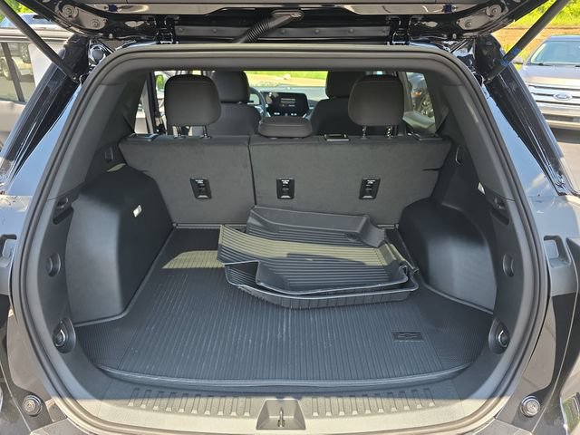 New 2026 Chevrolet Equinox LT w/ Safety and Technology Package AWD/4WD image 13
