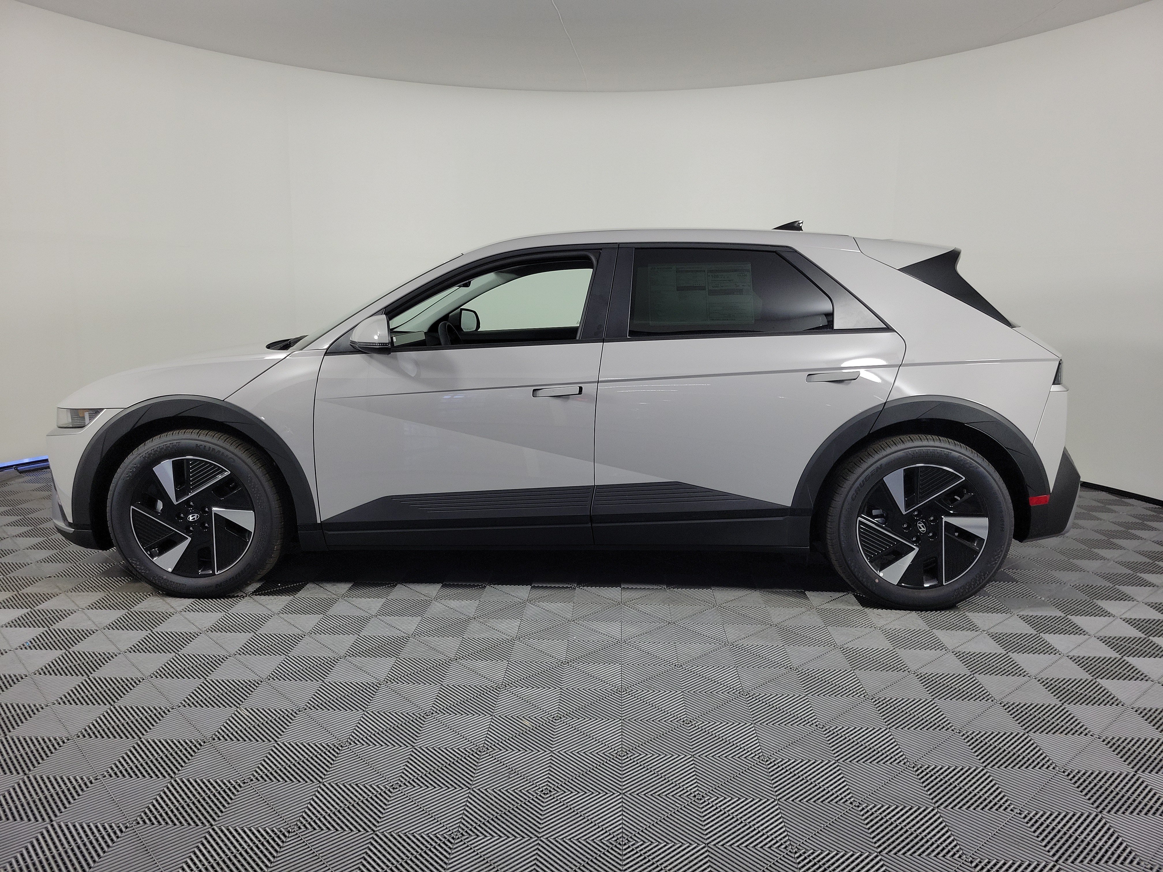 New 2026 Hyundai Ioniq 5 SEL AWD/4WD image 39