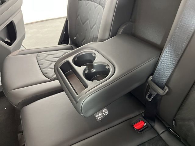 New 2026 Nissan Pathfinder Platinum w/ Accent Package image 44