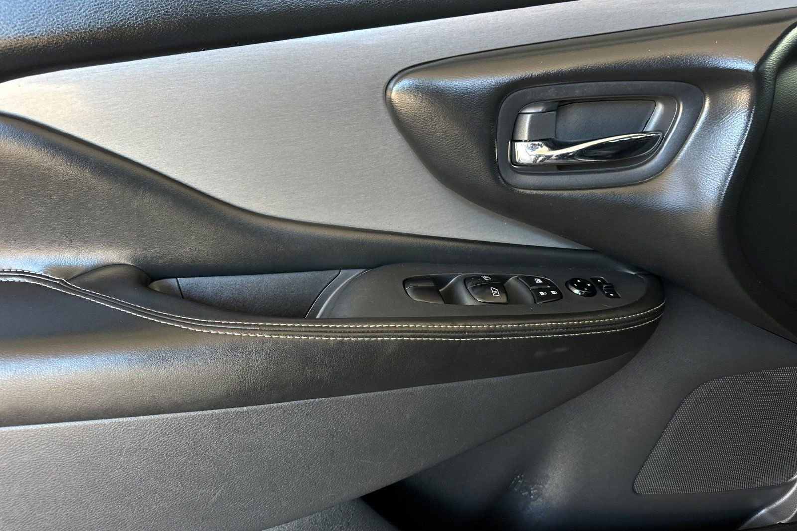 Used 2021 Nissan Murano SV image 10