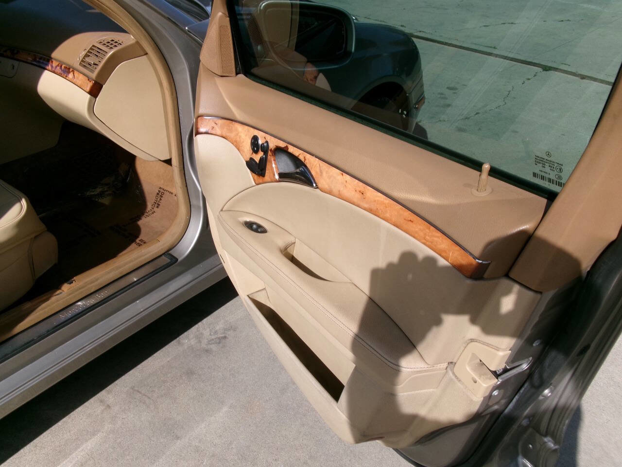 Used 2008 Mercedes-Benz E 320 BlueTEC Sedan image 10