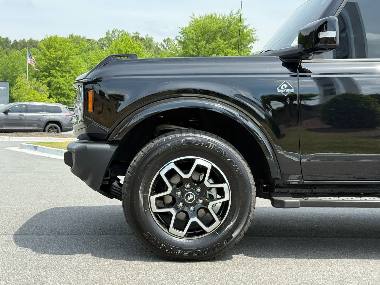 Used 2024 Ford Bronco Outer Banks image 11