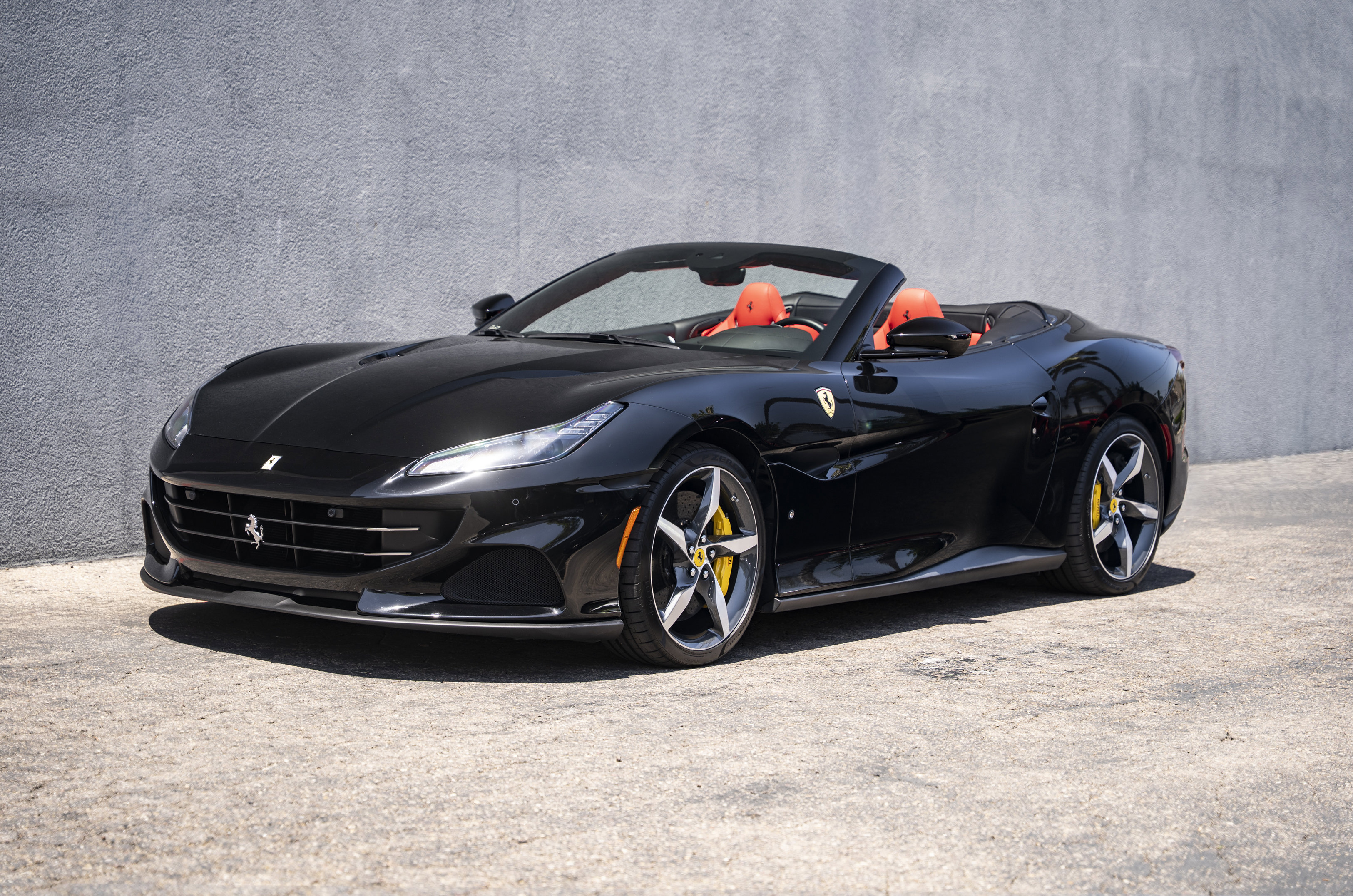 Certified 2023 Ferrari Portofino M RWD image 1