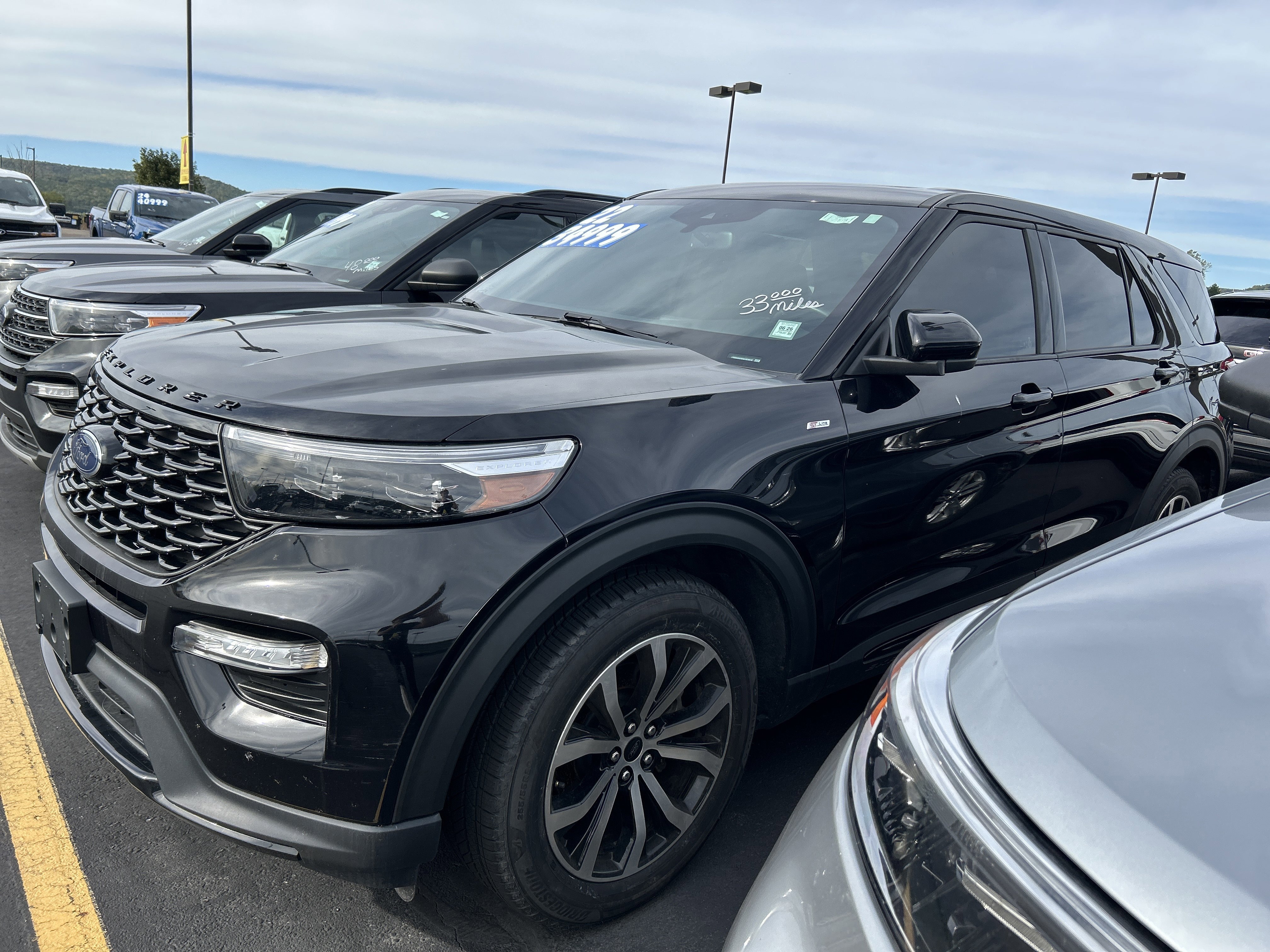 Used 2022 Ford Explorer ST-Line w/ Class IV Trailer Tow Package image 8