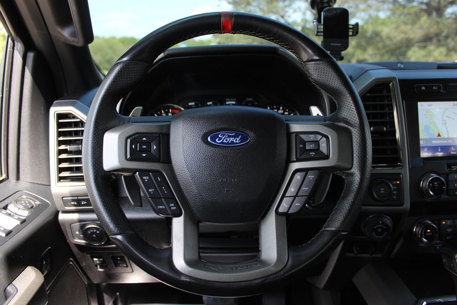 Used 2020 Ford F150 Raptor w/ Equipment Group 802A Luxury AWD/4WD image 15