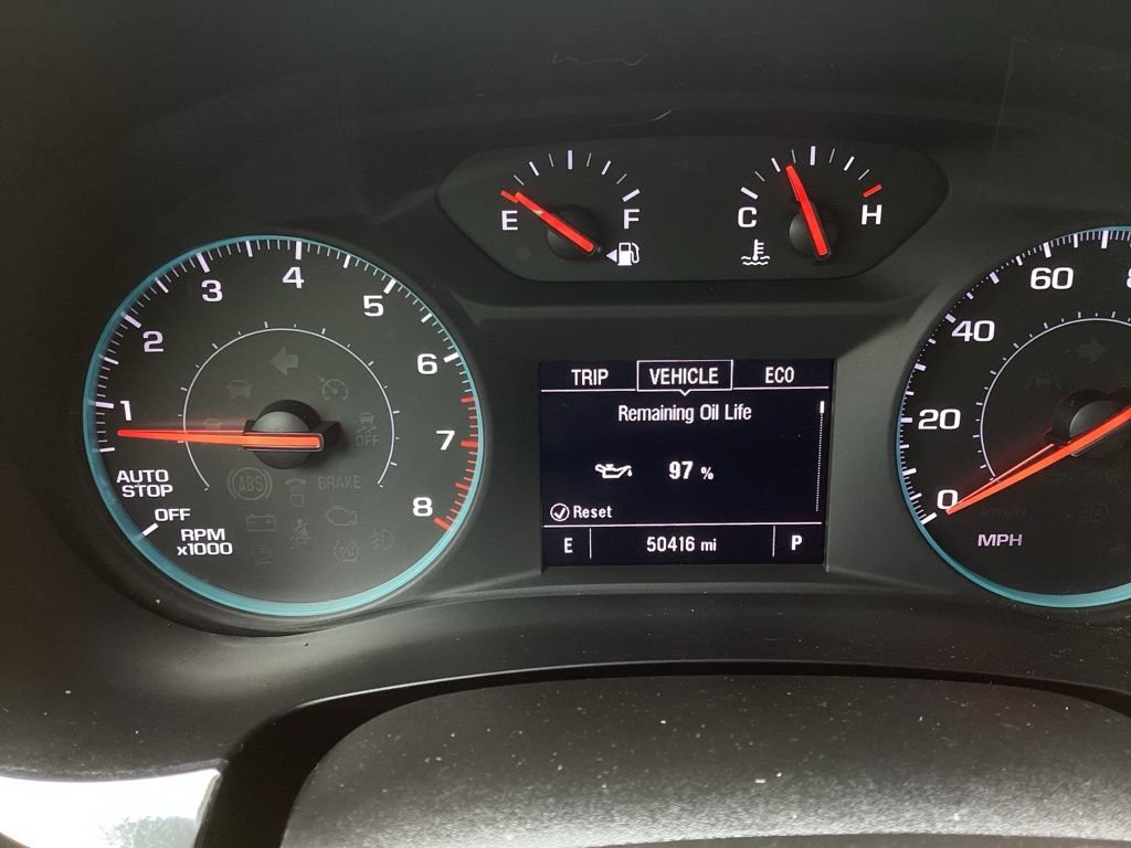 Used 2023 Chevrolet Traverse LS FWD image 11