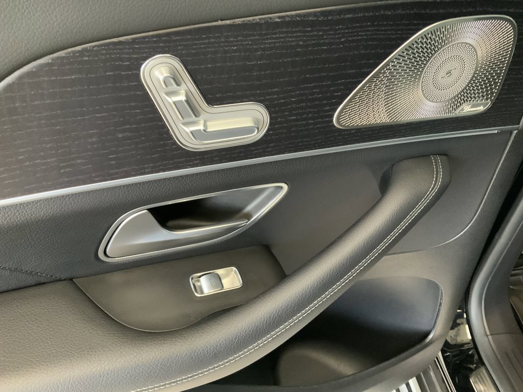 Used 2022 Mercedes-Benz GLS 450 4MATIC image 25