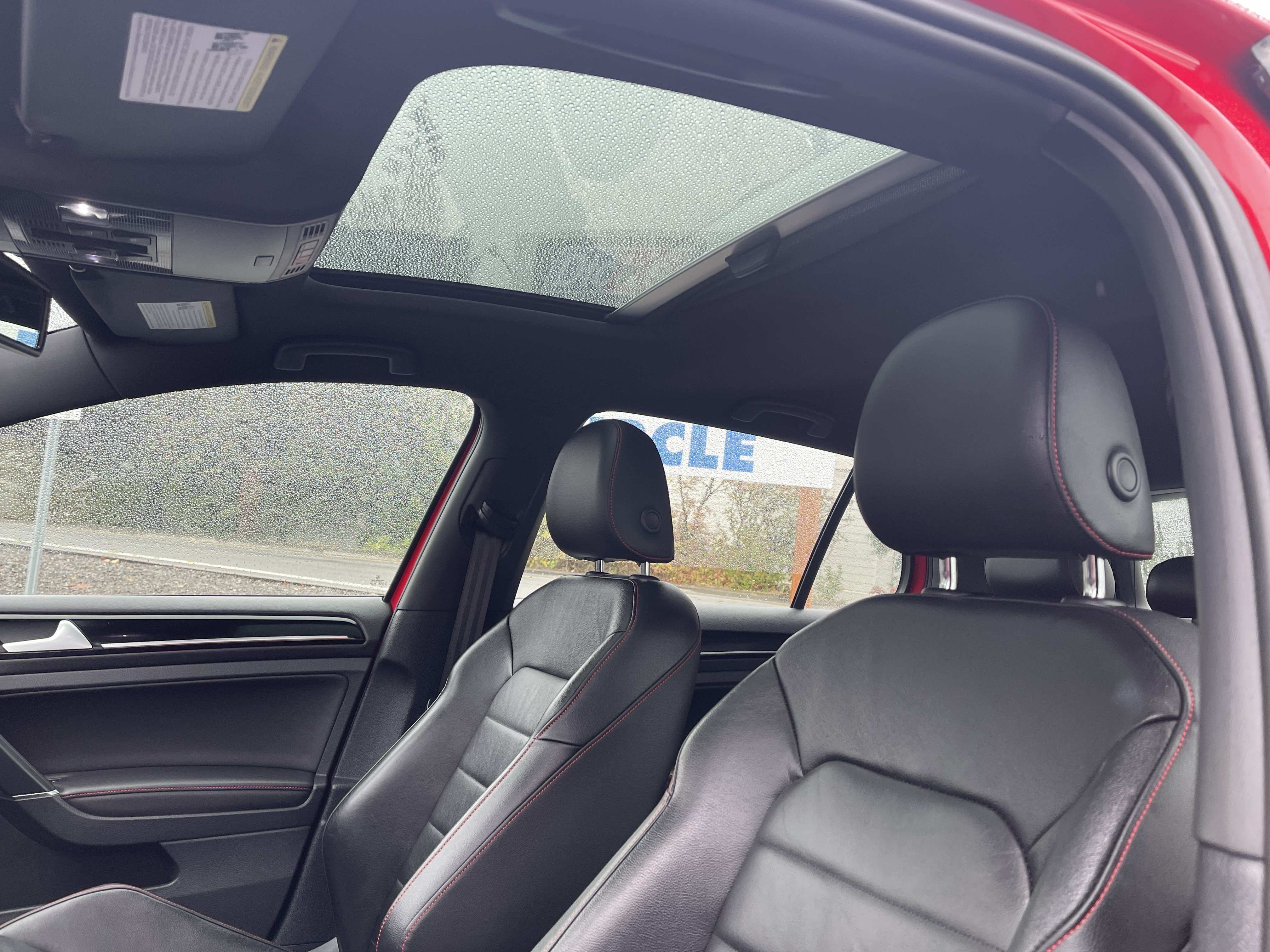 Used 2016 Volkswagen GTI SE w/ Driver Assistance Package FWD image 20