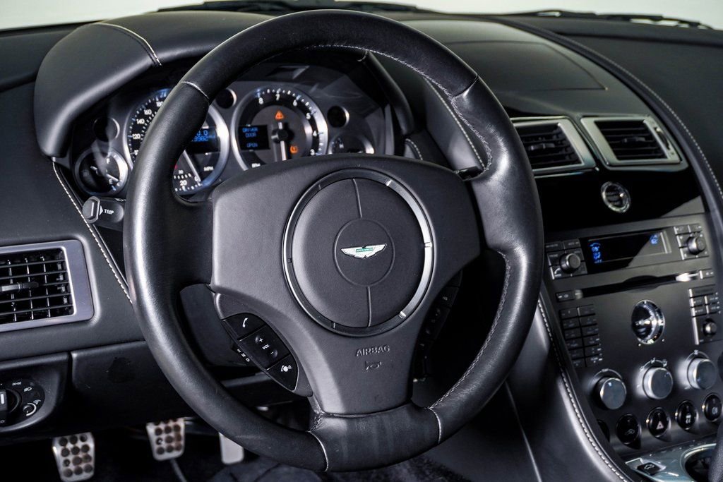 Used 2007 Aston Martin DB9 Coupe image 24