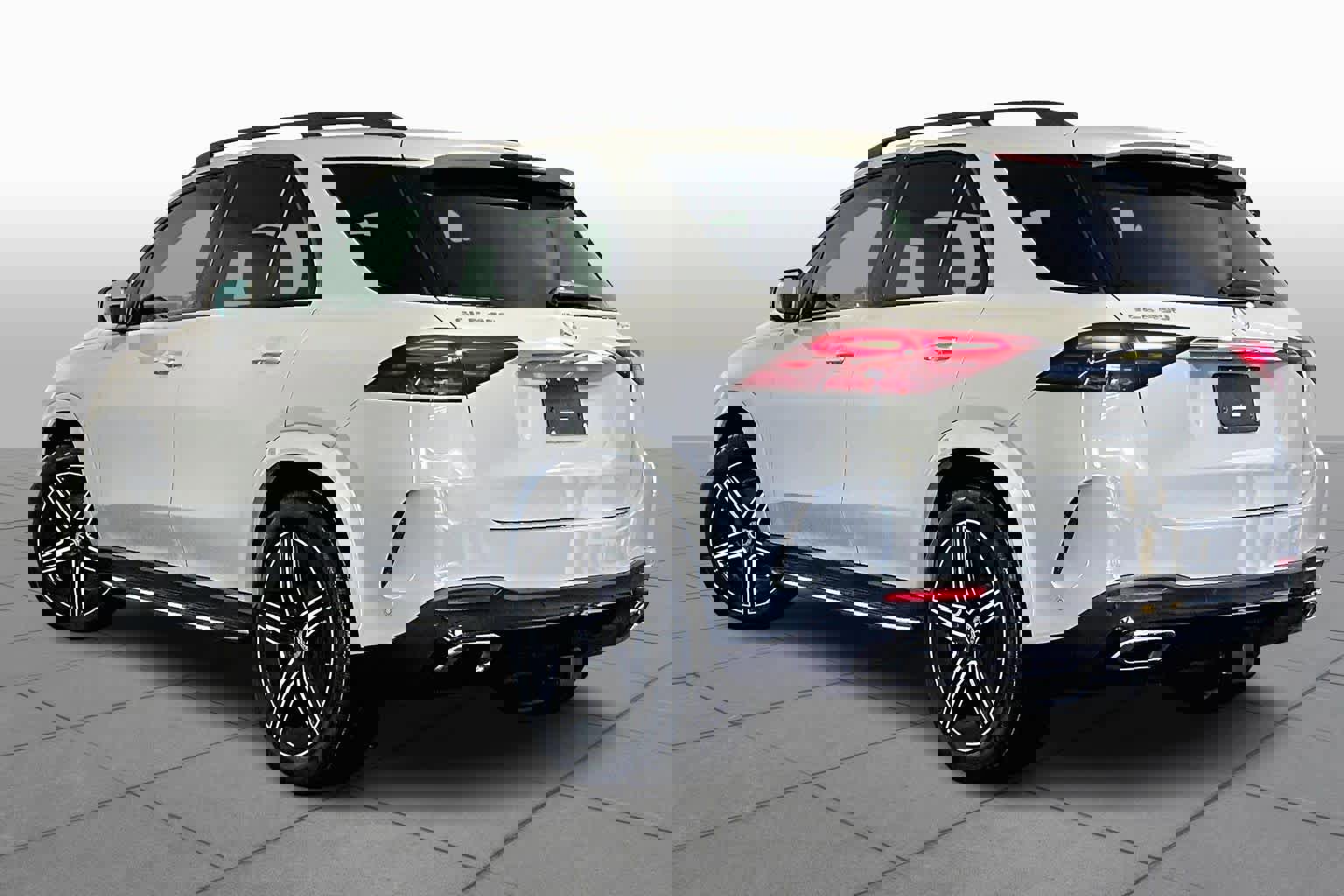 New 2026 Mercedes-Benz GLE 450 4MATIC image 3