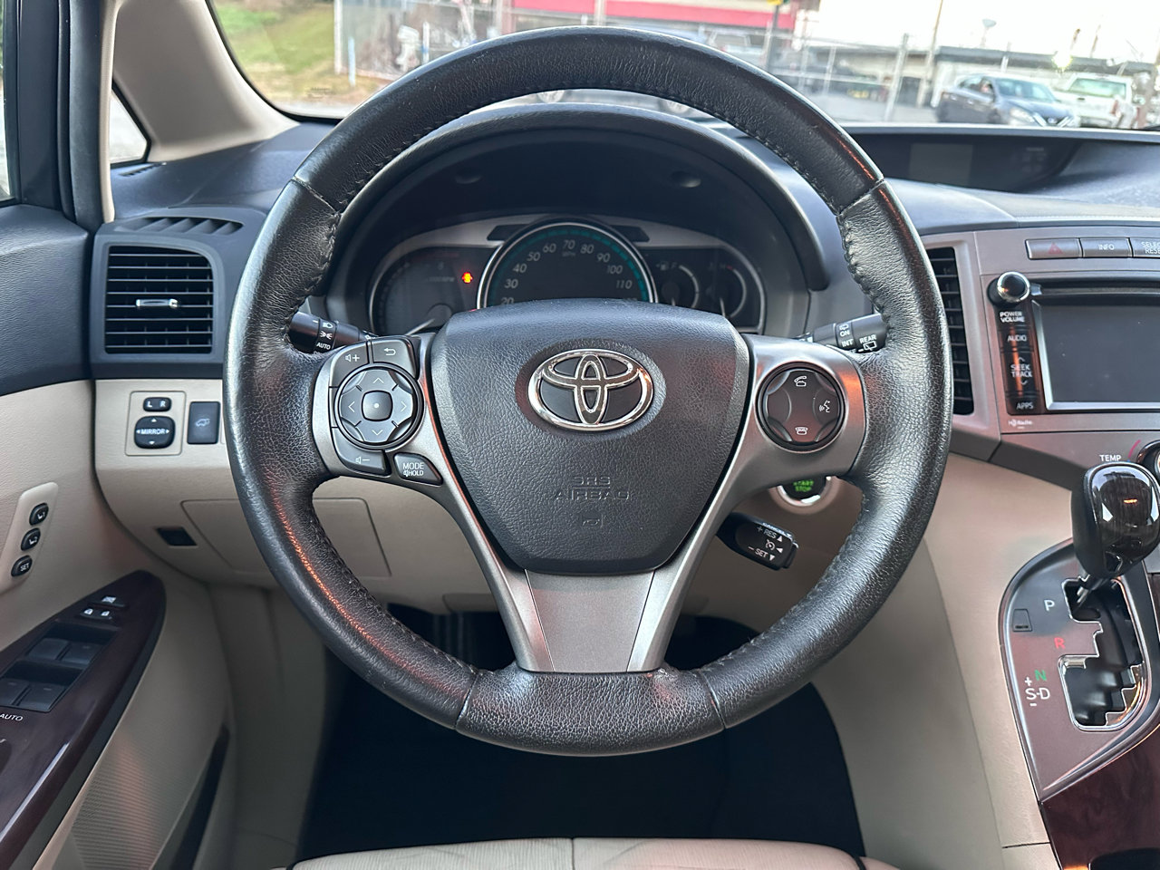 Used 2013 Toyota Venza XLE image 22