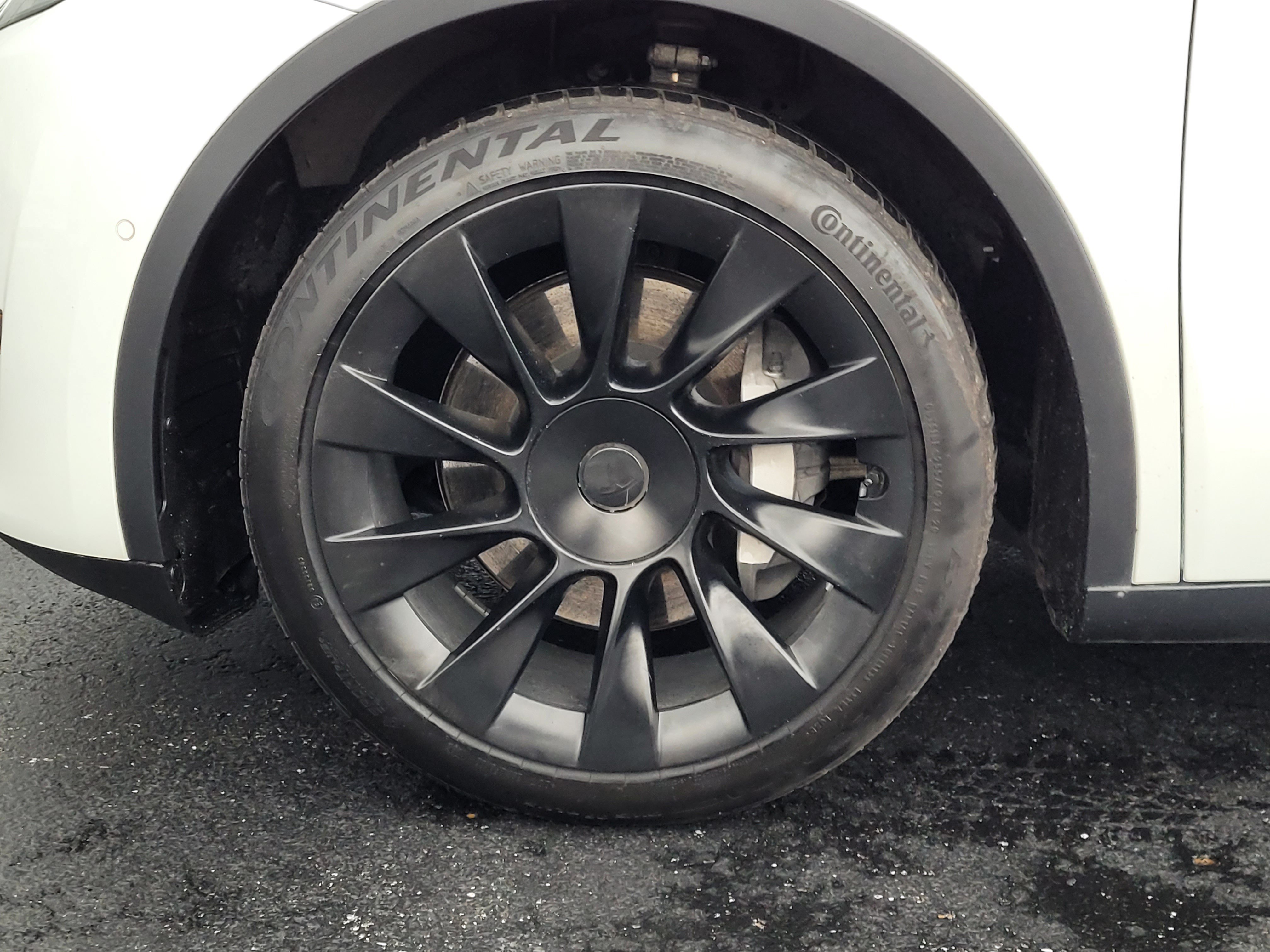Used 2022 Tesla Model Y Long Range AWD/4WD image 10