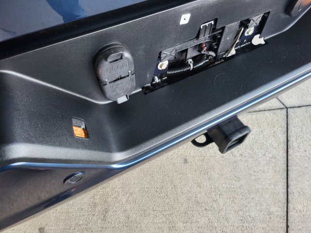 Used 2019 Chevrolet Silverado 1500 High Country w/ Technology Package image 28