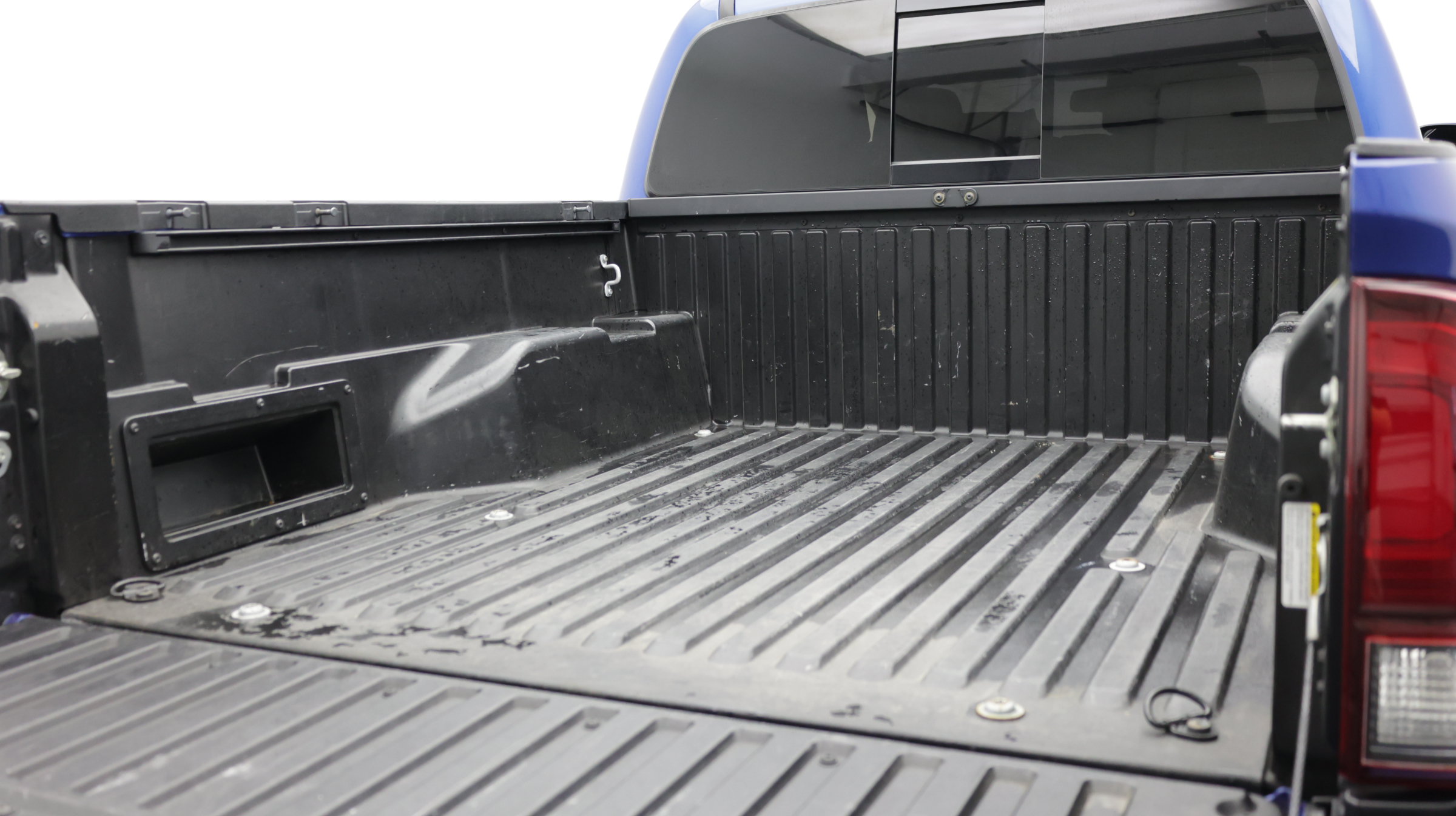 Used 2018 Toyota Tacoma TRD Sport AWD/4WD image 42