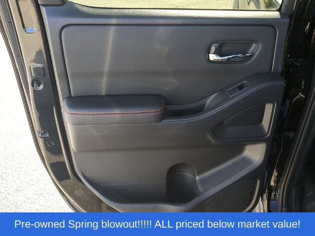 Used 2025 Nissan Frontier PRO-4X AWD/4WD image 34