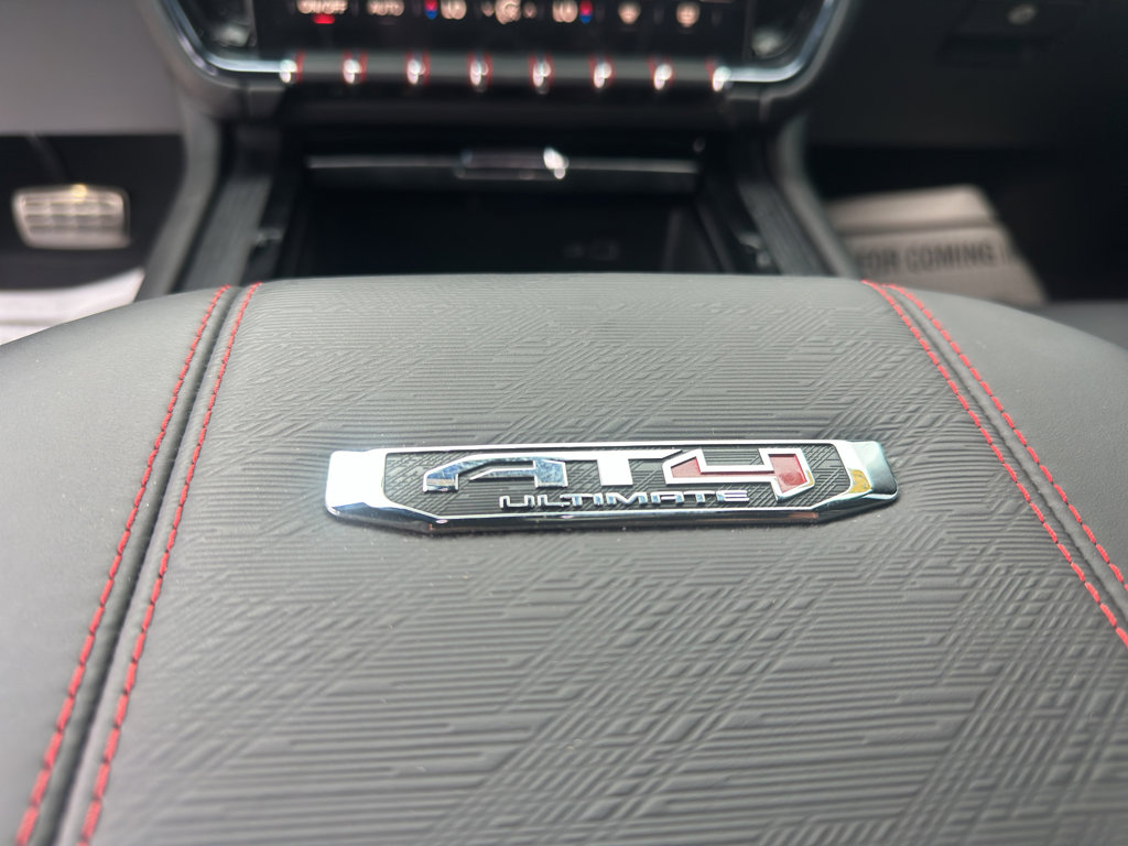 Used 2025 GMC Yukon AT4 Ultimate image 22