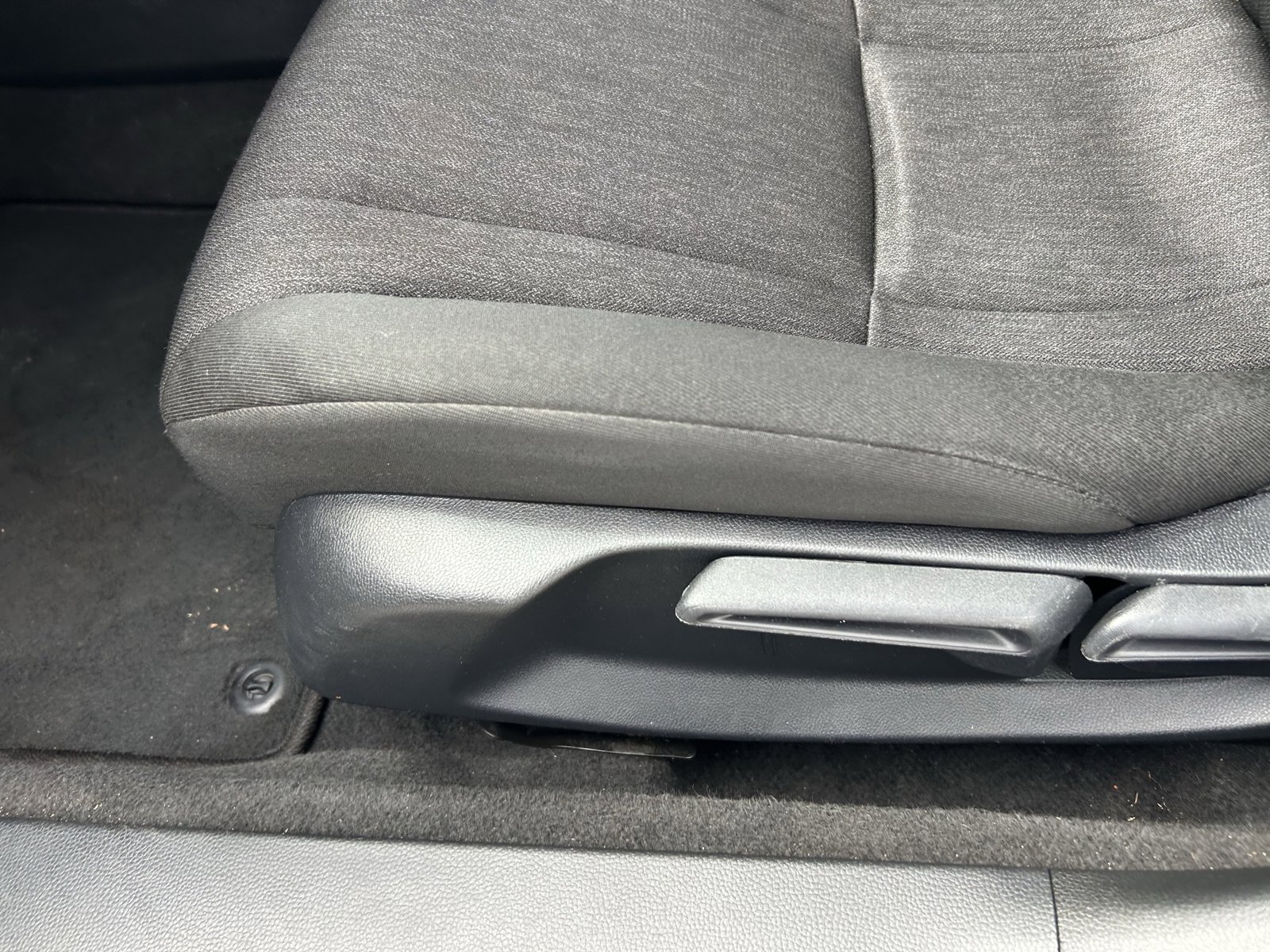 Used 2023 Honda Accord LX image 11