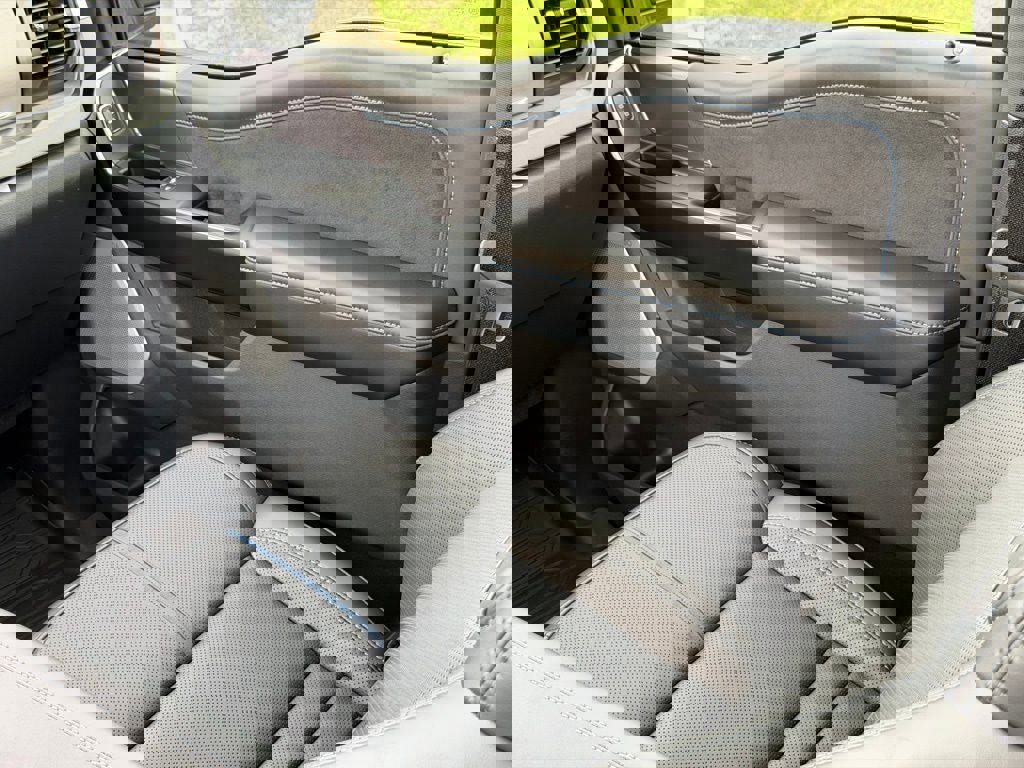 Certified 2026 Ford F350 Platinum w/ Tremor Off-Road Package image 35