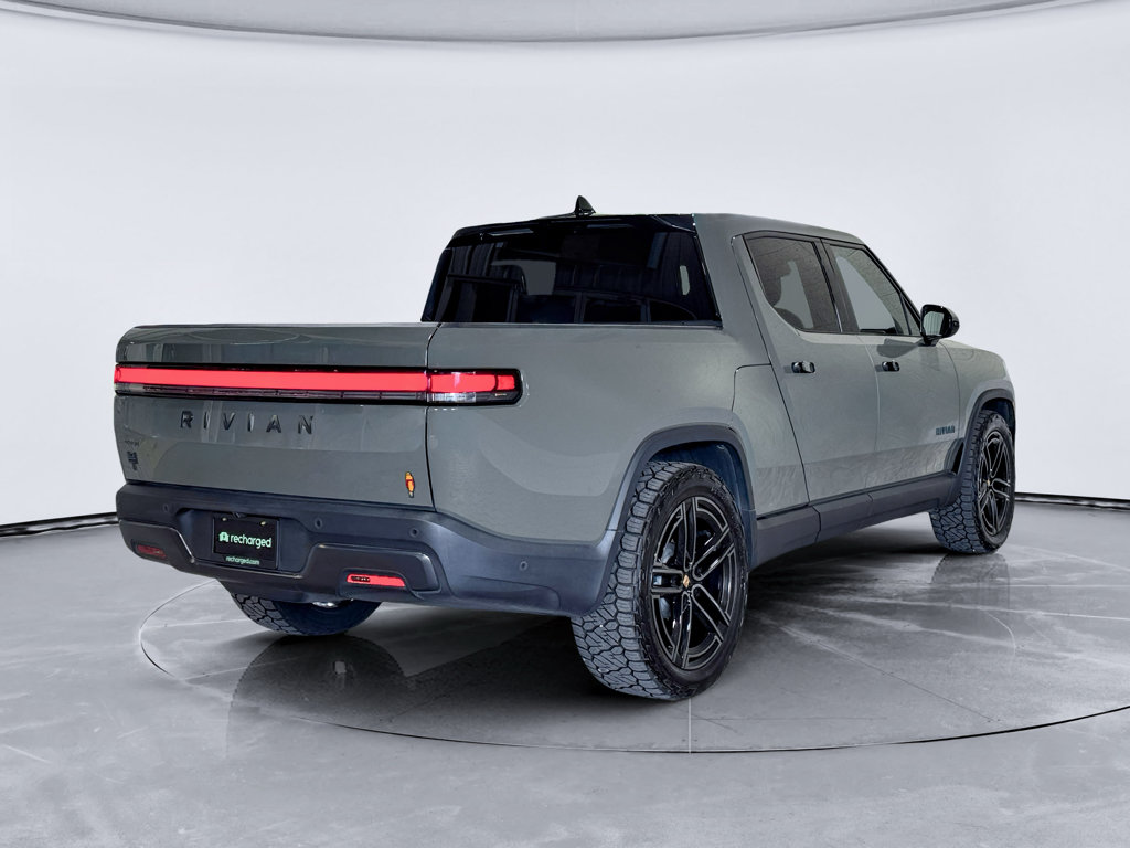 Used 2026 Rivian R1T Premium Quad AWD/4WD image 3