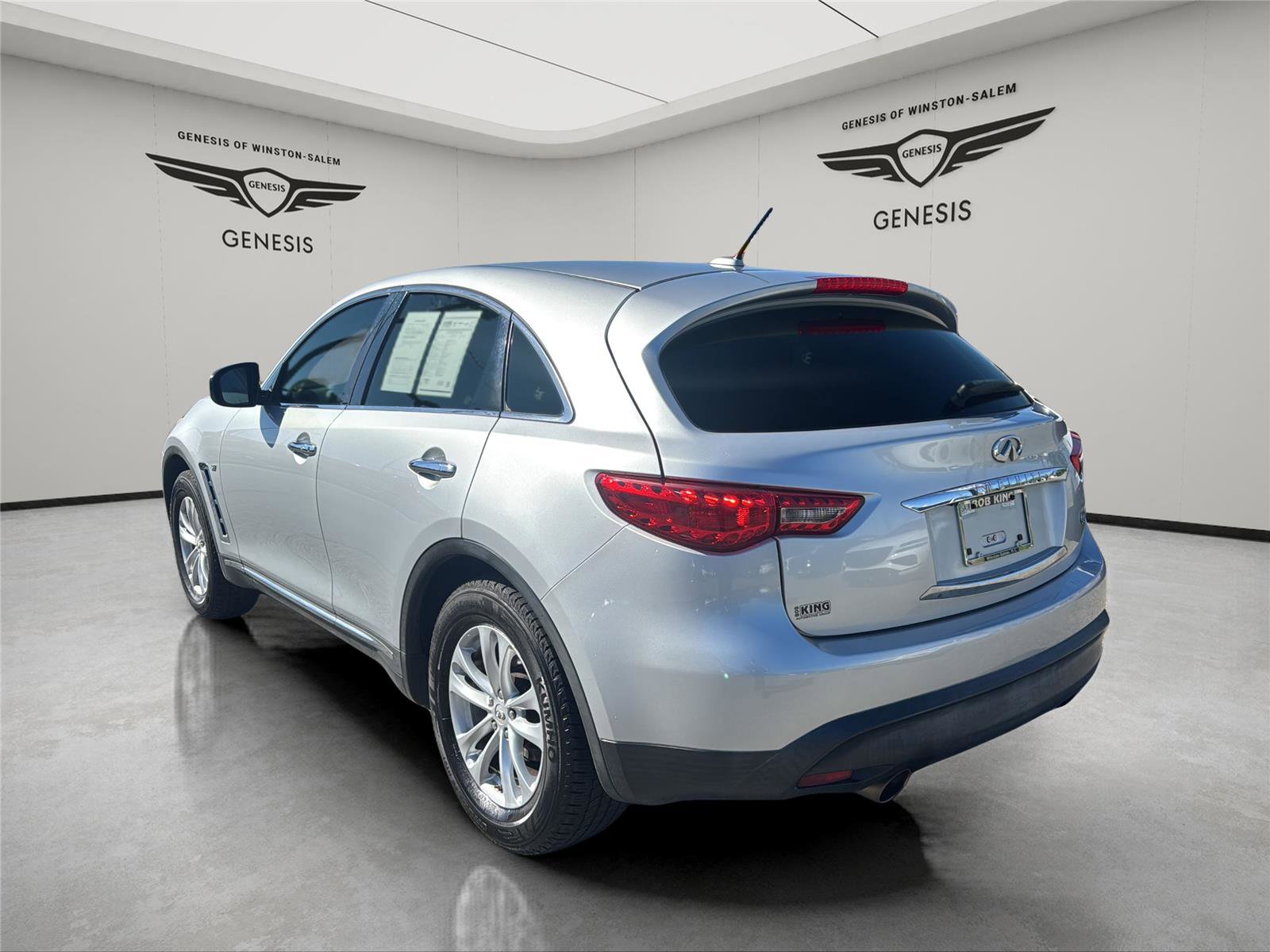 Used 2017 INFINITI QX70 AWD image 3