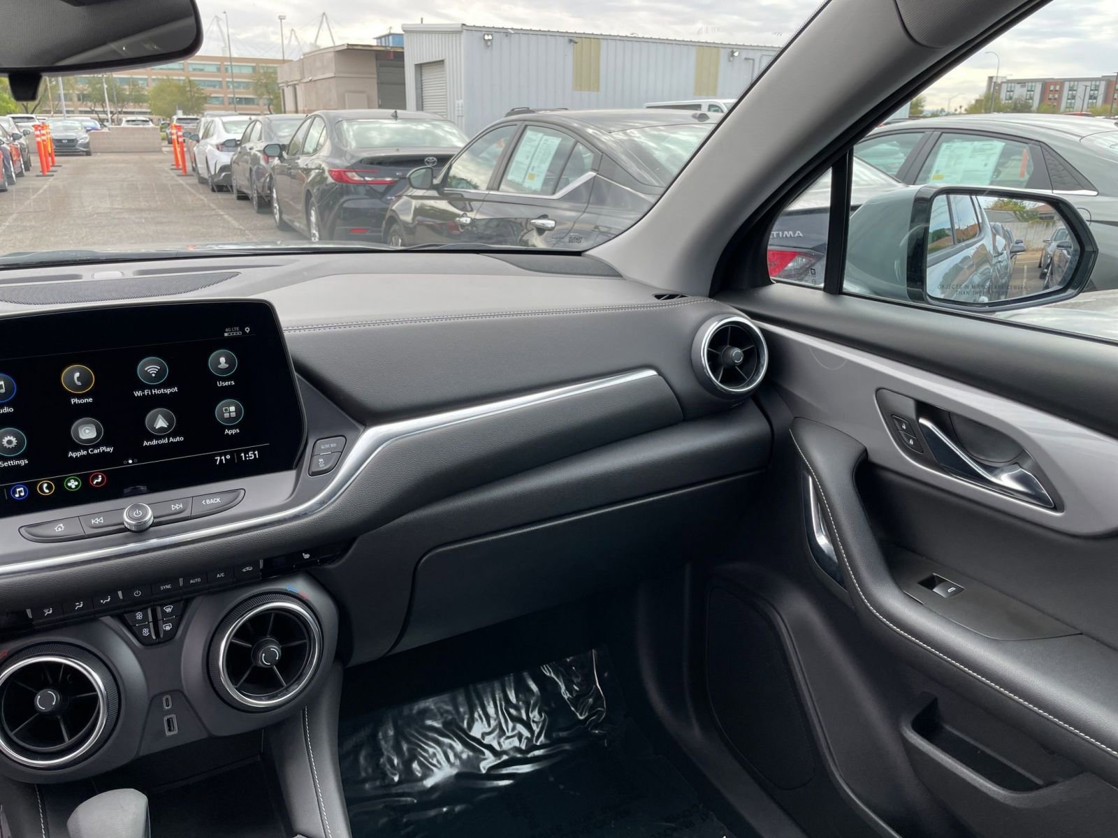 Used 2025 Chevrolet Blazer LT image 36