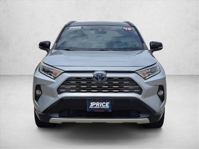 Used 2019 Toyota RAV4 XSE AWD/4WD image 2