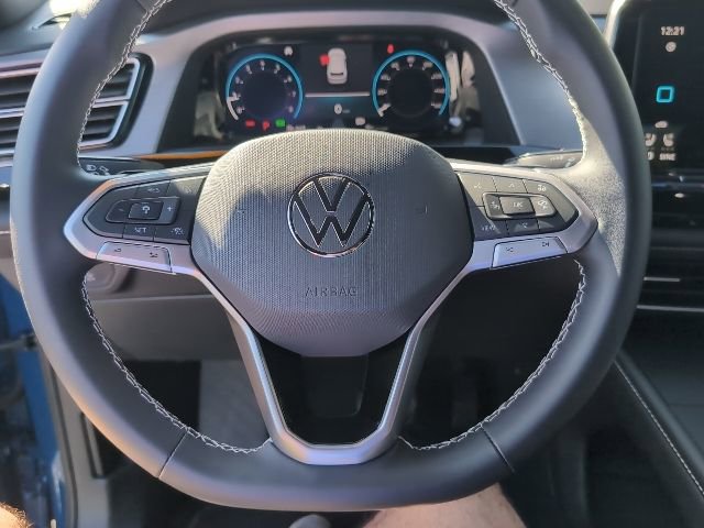 Used 2025 Volkswagen Atlas Cross Sport SE image 11