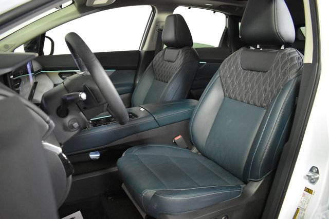 Certified 2026 Nissan Murano Platinum w/ Cargo Package AWD/4WD image 9