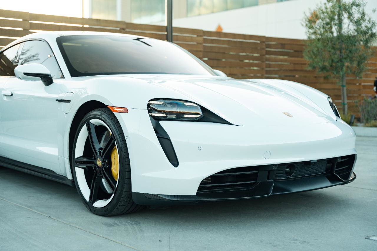 Used 2022 Porsche Taycan Turbo S image 16