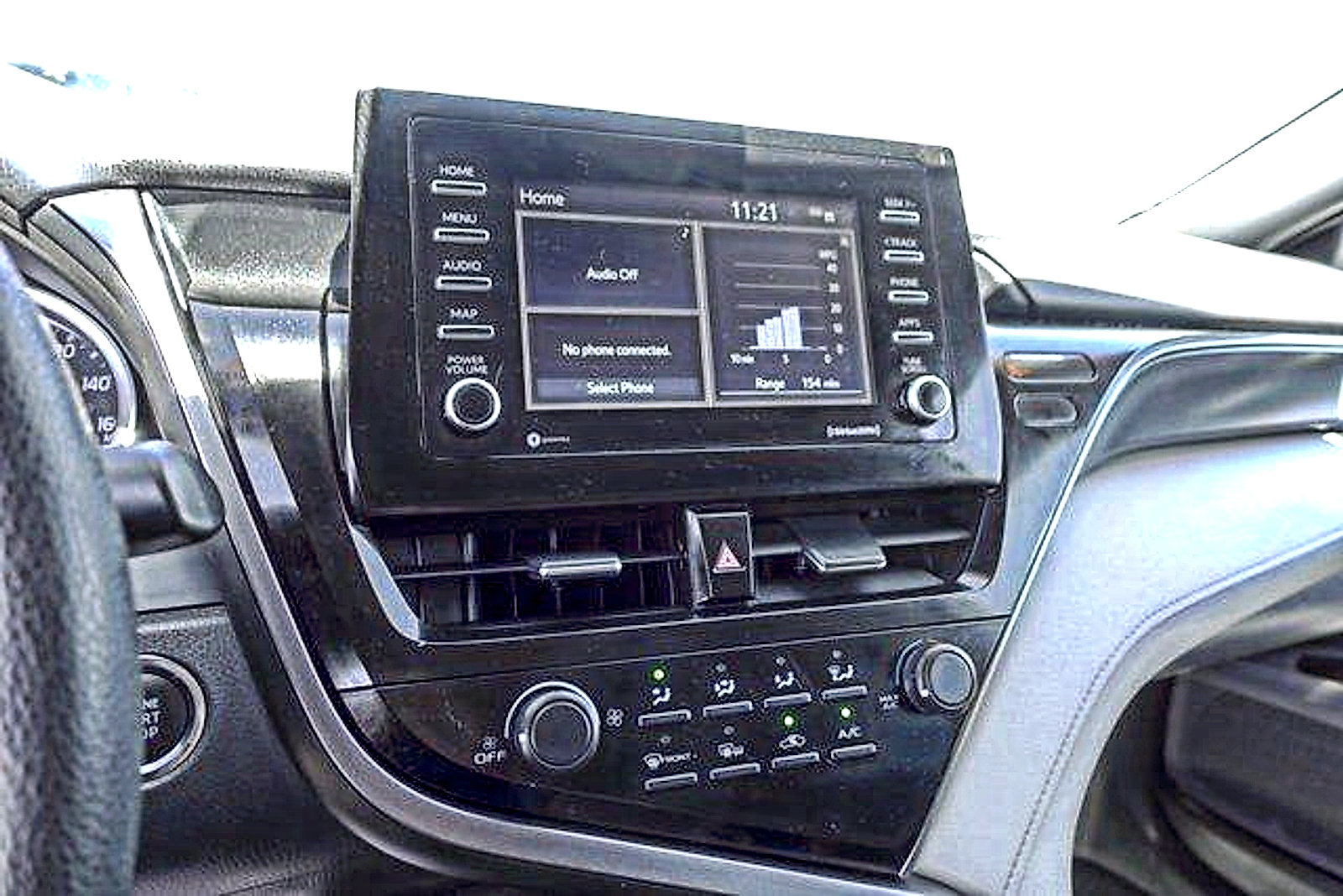 Used 2021 Toyota Camry LE w/ Convenience Package FWD image 18
