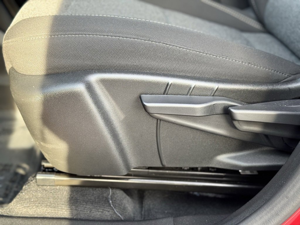 Used 2025 GMC Terrain Elevation image 22